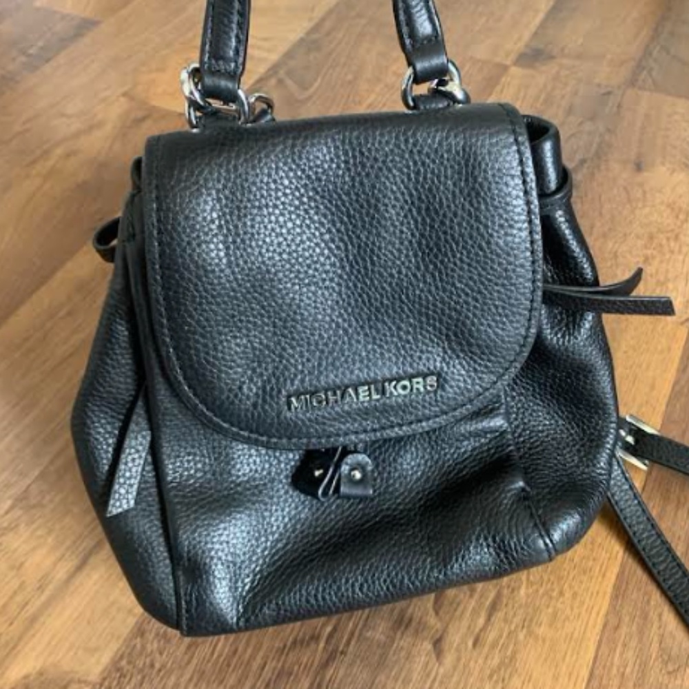 MK Riley Crossbody - Picture 8 of 14
